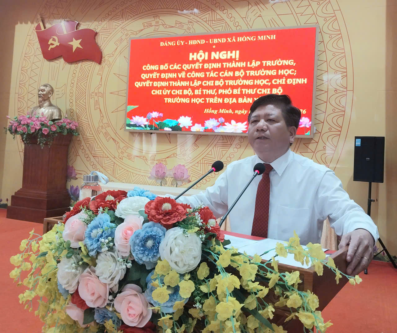 SẮP XẾP HỆ THỐNG TRƯỜNG HỌC THEO HƯỚNG TINH GỌN,  HIỆU QUẢ TẠI XÃ HỒNG MINH