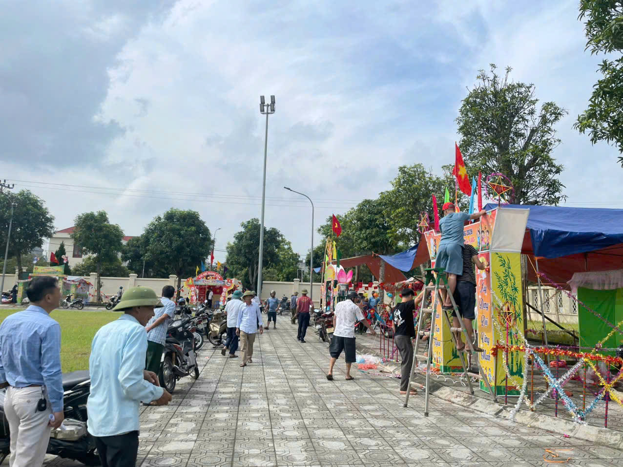 RỘN RÀNG KHÔNG KHÍ CHUẨN BỊ ĐÊM HỘI TRĂNG RẰM NĂM 2026