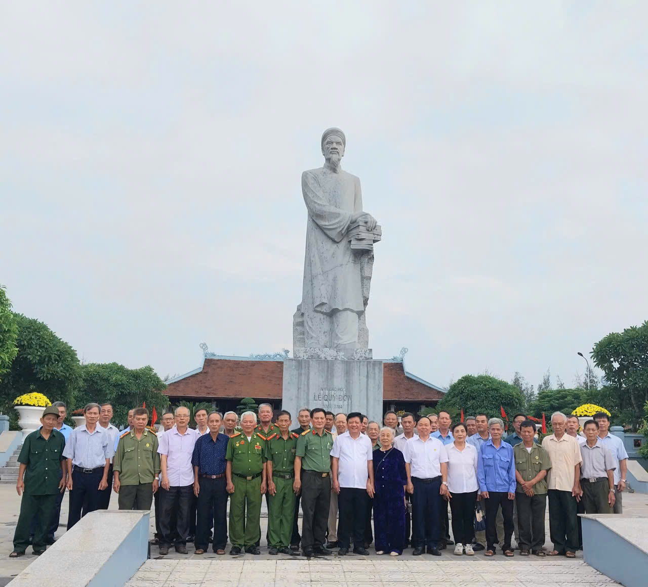 HỘI CỰU CÔNG AN NHÂN DÂN XÃ HỒNG MINH GẶP MẶT KỶ NIỆM 81 NĂM NGÀY TRUYỀN THỐNG CÔNG AN NHÂN DÂN VÀ 21 NĂM NGÀY HỘI TOÀN DÂN BẢO VỆ AN NINH TỔ QUỐC