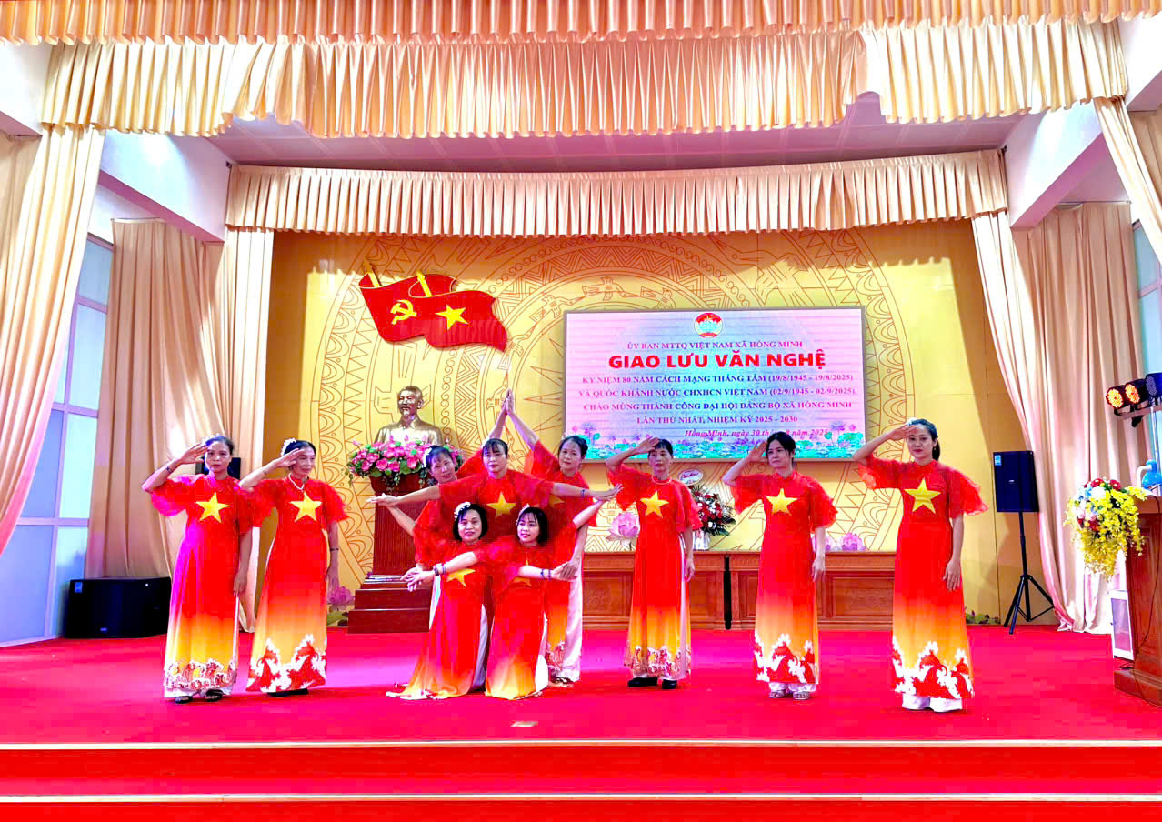 MTTQ Việt Nam xã Hồng Minh tổ chức giao lưu văn nghệ kỷ niệm các ngày lễ lớn