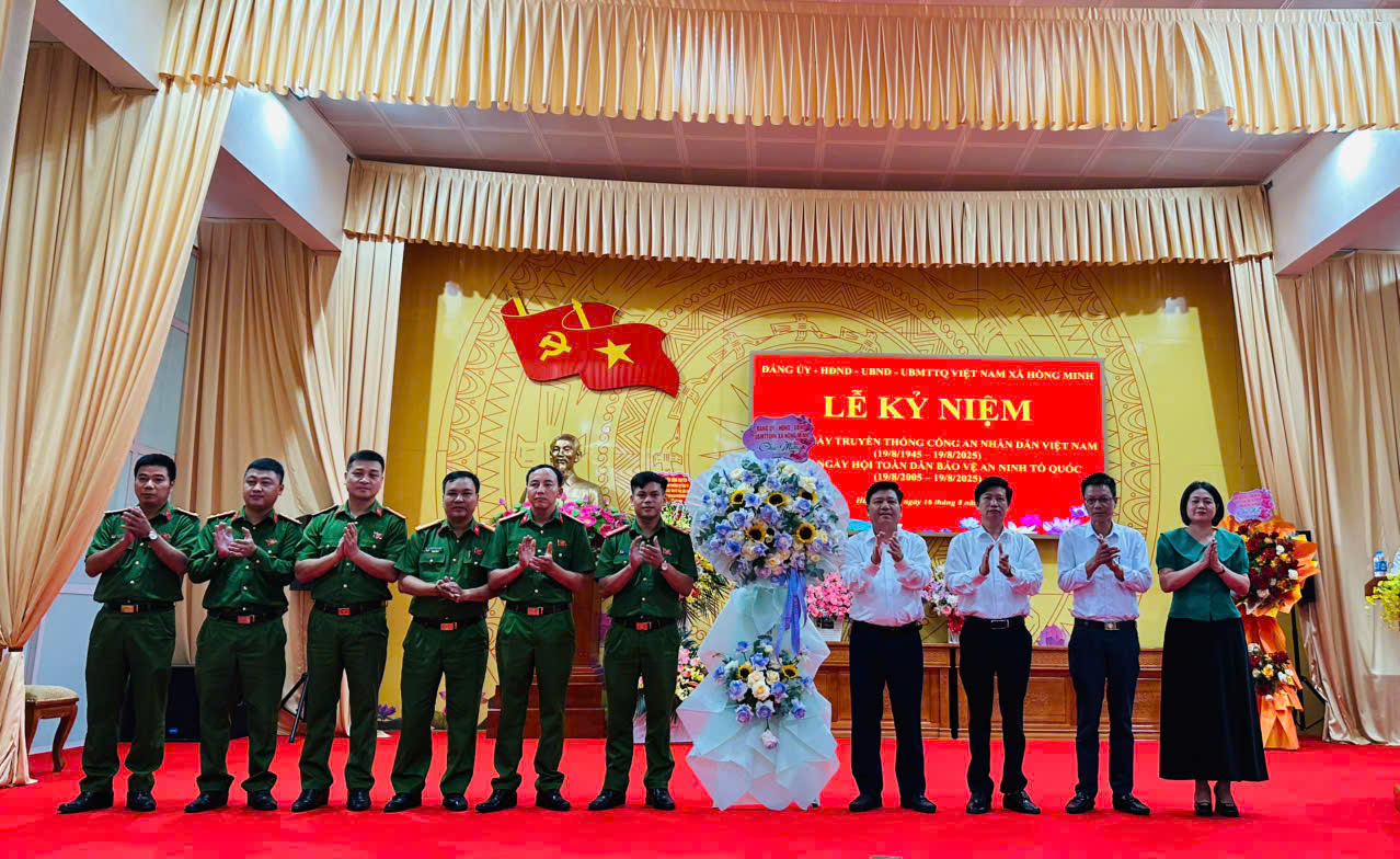 Lễ kỷ niệm 80 năm Ngày truyền thống Công an nhân dân Việt Nam và 20 năm Ngày hội Toàn dân bảo vệ an ninh Tổ quốc tại xã Hồng Minh