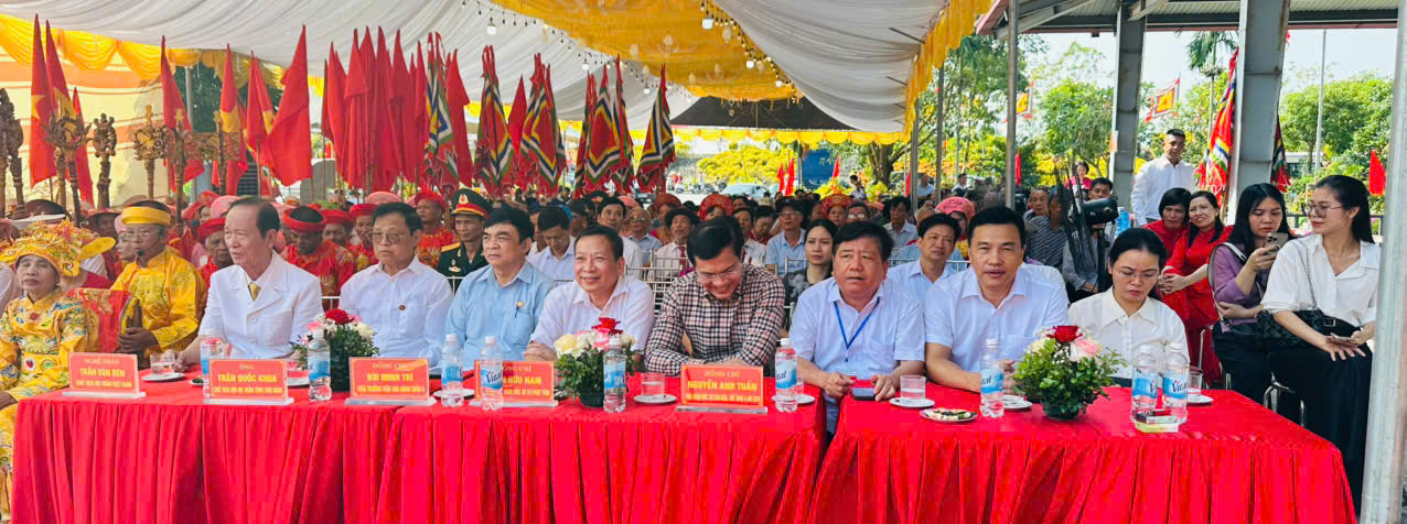 Lễ hội truyền thống đền Trần (Thái Lăng) - Hành cung Lỗ Giang năm 2025