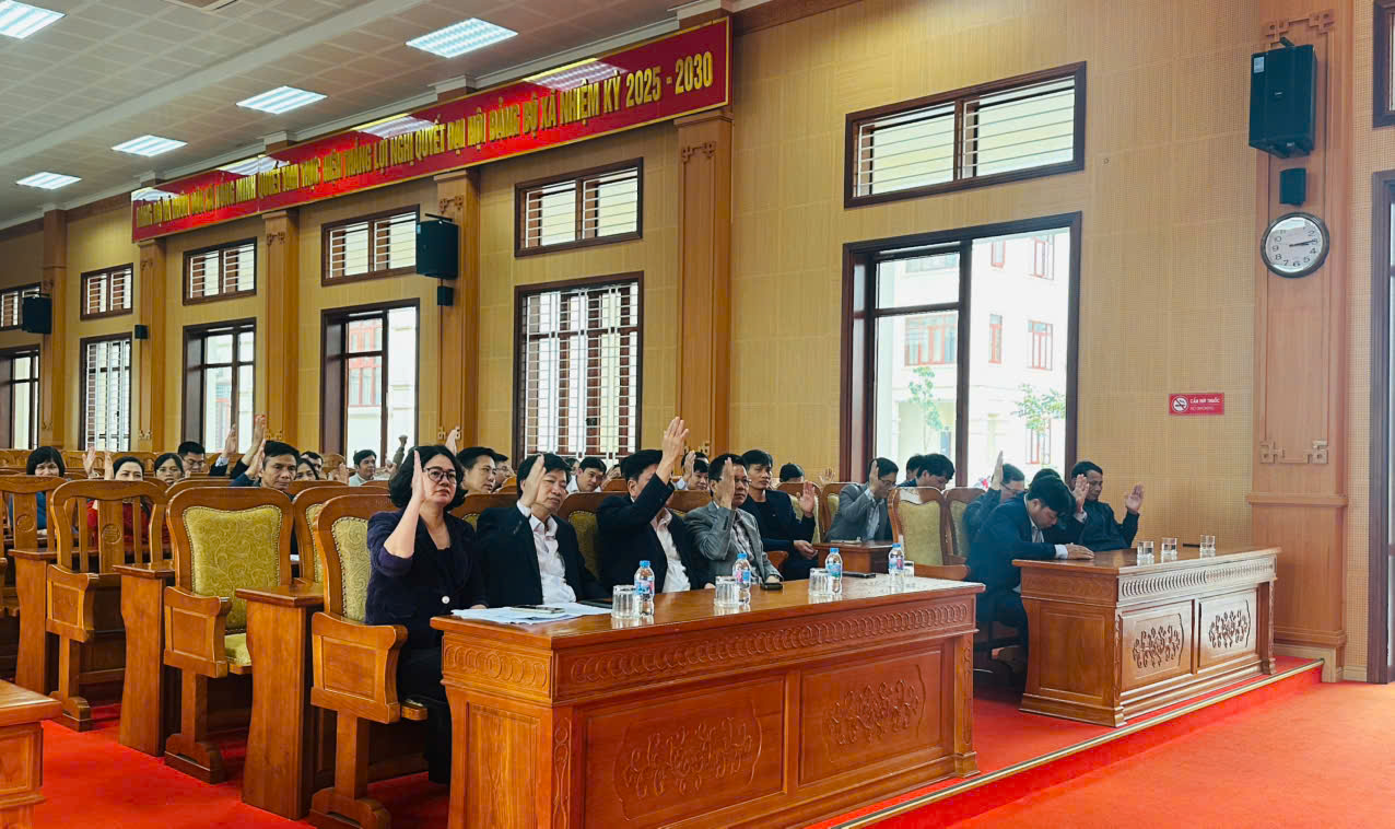 Hội nghị lấy ý kiến cử tri nơi công tác đối với nhân sự dự kiến ứng cử đại biểu HĐND xã Hồng Minh khoá II, nhiệm kỳ 2026 – 2031