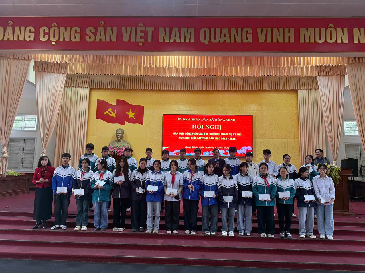 UBND xã Hồng Minh gặp mặt, động viên các đội tuyển học sinh giỏi lớp 9 dự thi cấp tỉnh năm học 2025 – 2026