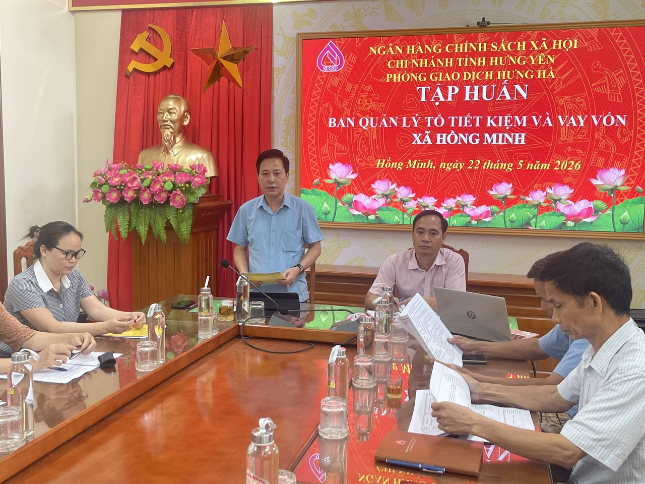 Hội nghị tập huấn nghiệp vụ cho Ban quản lý Tổ tiết kiệm và vay vốn trên địa bàn xã Hồng Minh