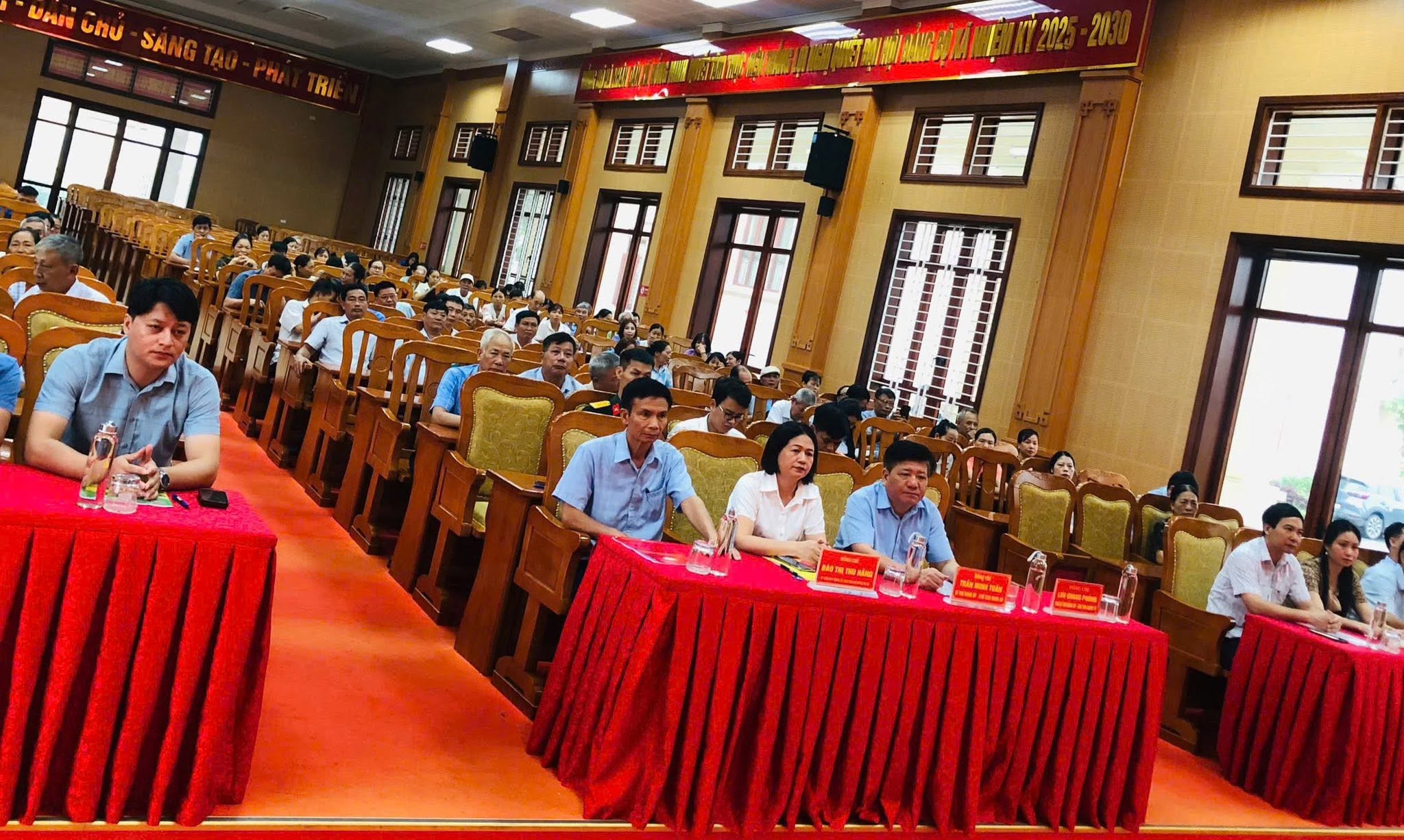 Hội nghị sơ kết công tác Mặt trận, các tổ chức chính trị - xã hội 6 tháng đầu năm 2026 và sơ kết 01 năm thực hiện mô hình chính quyền địa phương 02 cấp, triển khai nhiệm vụ 6 tháng cuối năm 2026.