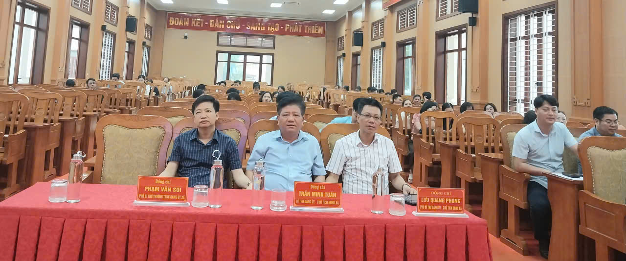 Xã Hồng Minh: Hội nghị trực tuyến toàn quốc nghiên cứu, học tập, quán triệt và triển khai thực hiện Nghị quyết số 10-NQ/TW của Bộ Chính trị về phát triển kinh tế có vốn đầu tư nước ngoài