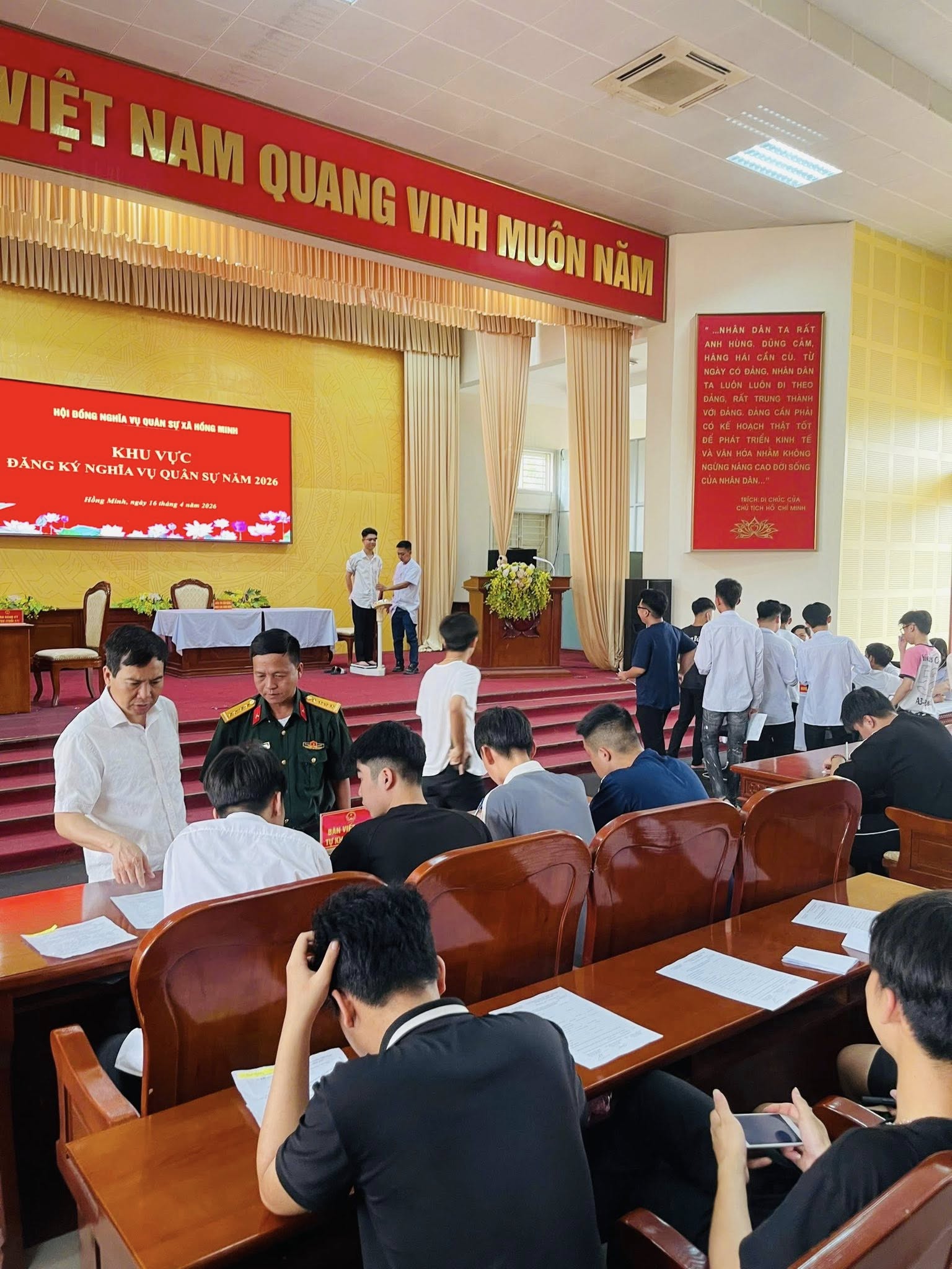 Hồng Minh tổ chức đăng ký nghĩa vụ quân sự tuổi 17 năm 2026