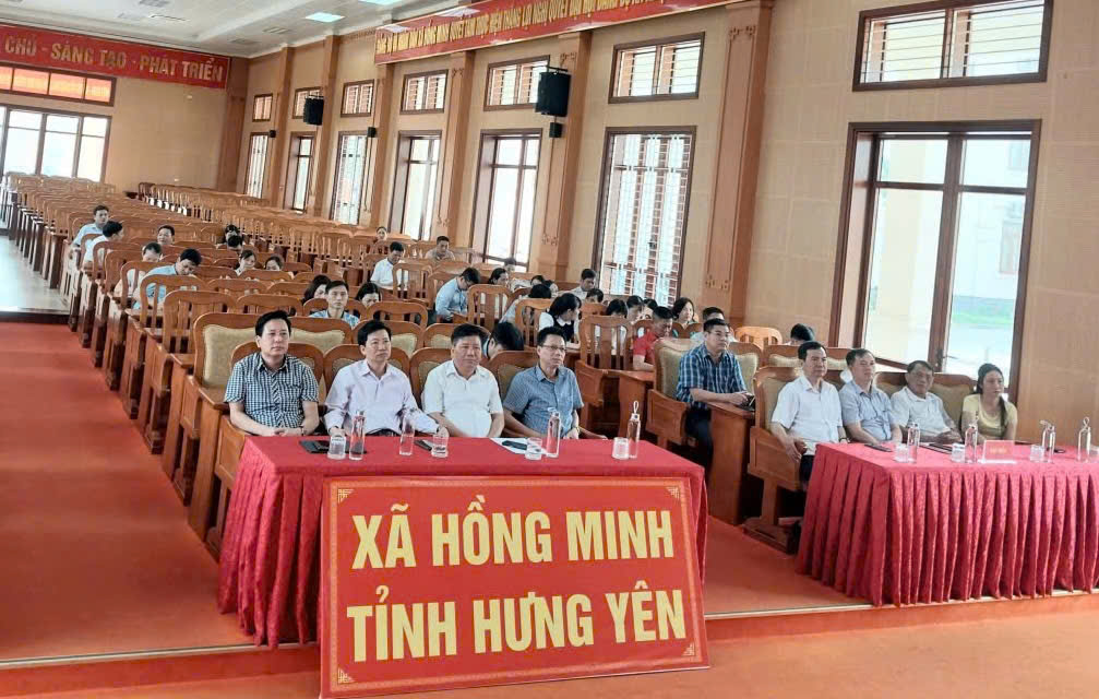 XÃ HỒNG MINH TỔ CHỨC ĐIỂM CẦU TRỰC TUYẾN BỒI DƯỠNG NÂNG CAO NĂNG LỰC CHO ĐỘI NGŨ CƠ SỞ