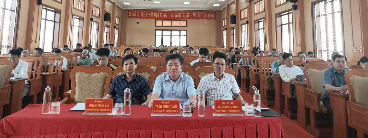 HỒNG MINH TỔ CHỨC HỘI NGHỊ TRIỂN KHAI VIỆC SÁP NHẬP THÔN TRÊN ĐỊA BÀN XÃ.