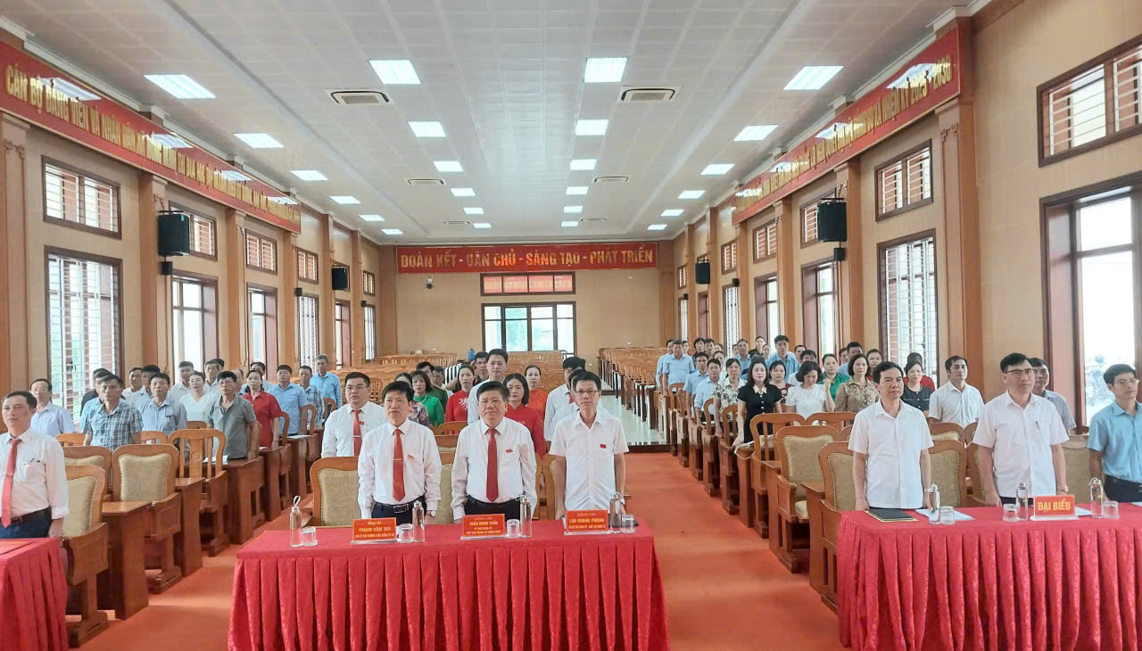 HỒNG MINH TỔ CHỨC THÀNH CÔNG KỲ HỌP THỨ HAI  KỲ HỌP THƯỜNG LỆ GIỮA NĂM 2026  NHIỆM KỲ 2026 – 2031